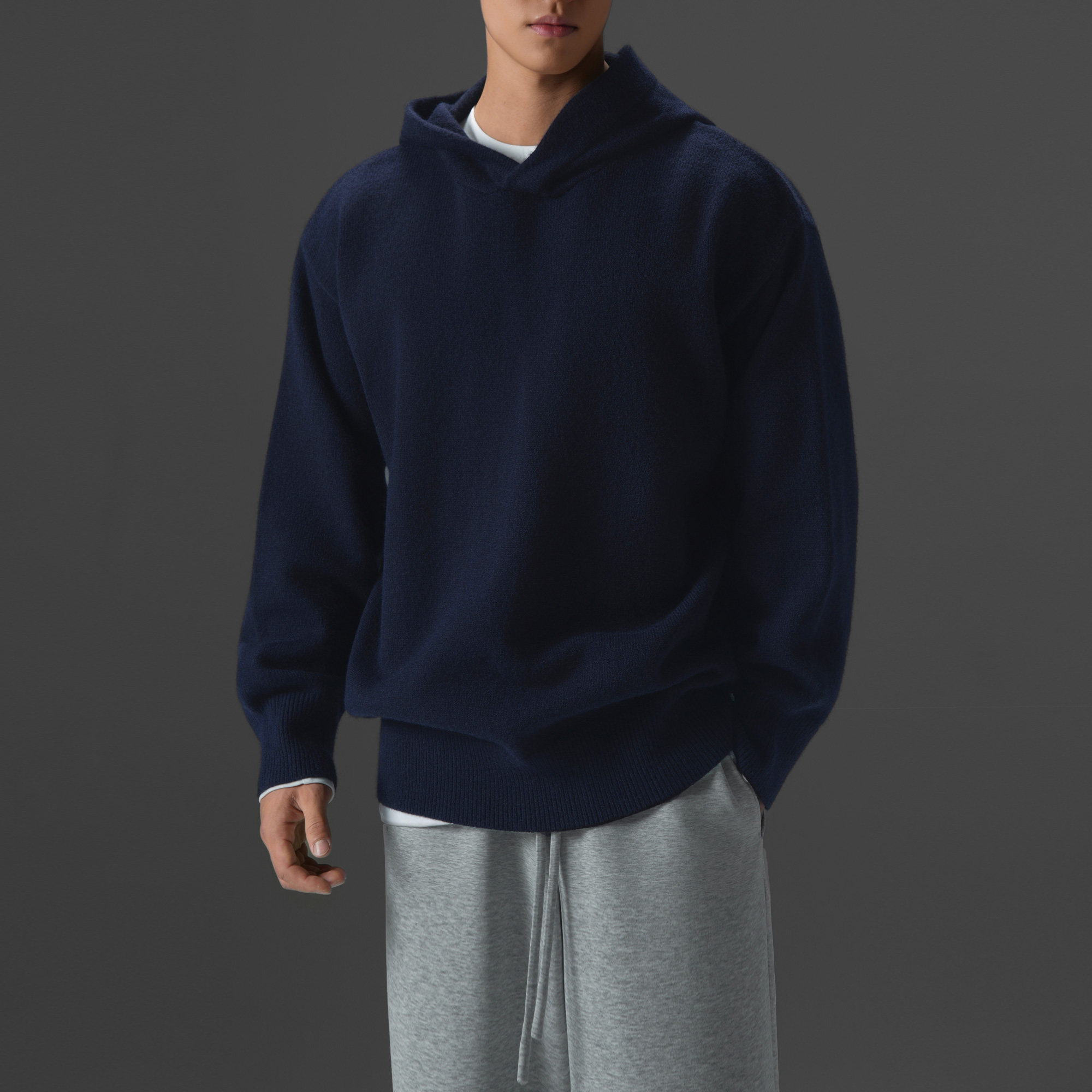 重磅连帽套头毛衣男宽松