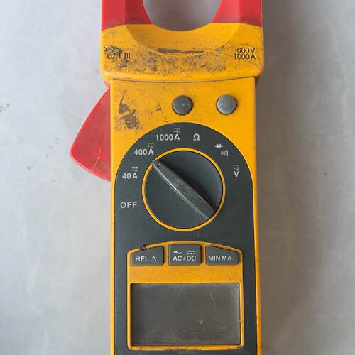 询价FLUKE318数字钳形表品成色如图外观有使用痕