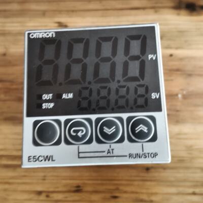 【询价】温控器E5CWL-Q1TC  议价45适用