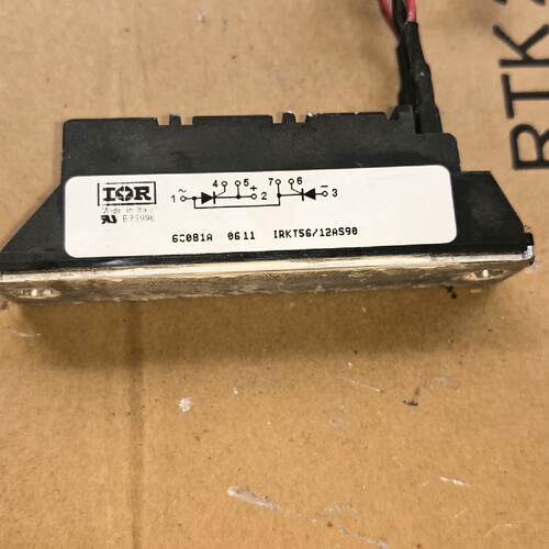 议价IORE78996双向可控硅模块型号IRKT5612A可维修