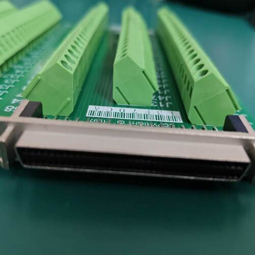 (议)SCSI68P接线板母座绿色PCB型号CB