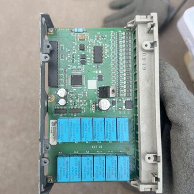 施耐德TSXDMZ28DRPLC模块16点24VDC输入议价