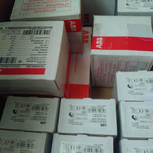 议价ABB接触器AX32-30-01/10-80现货AX50-30-11-85全新A63 A75-30