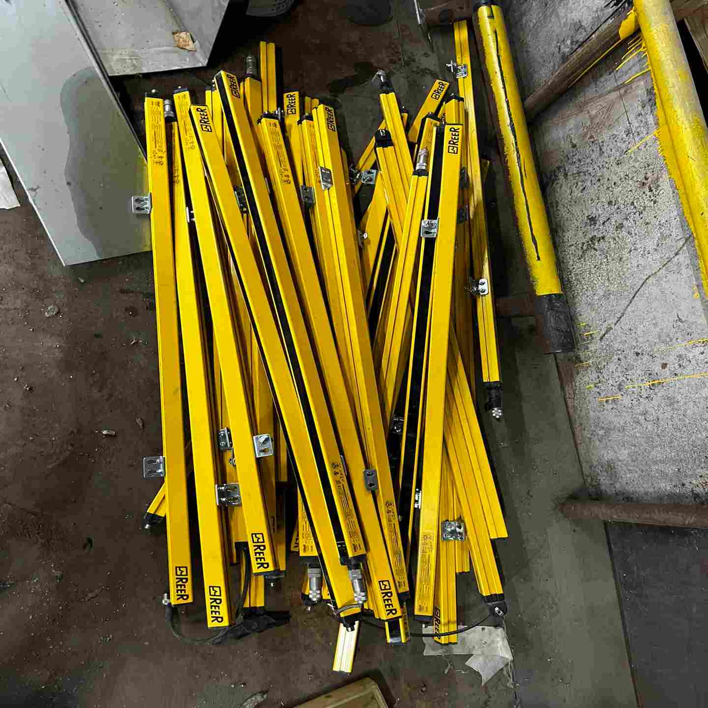 溢价-议价产品意大利REEREOS2安全光栅光幕件