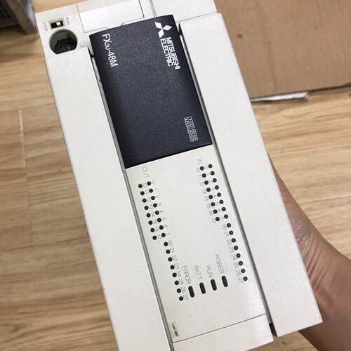 议价FX3U48MTES九成新如图功