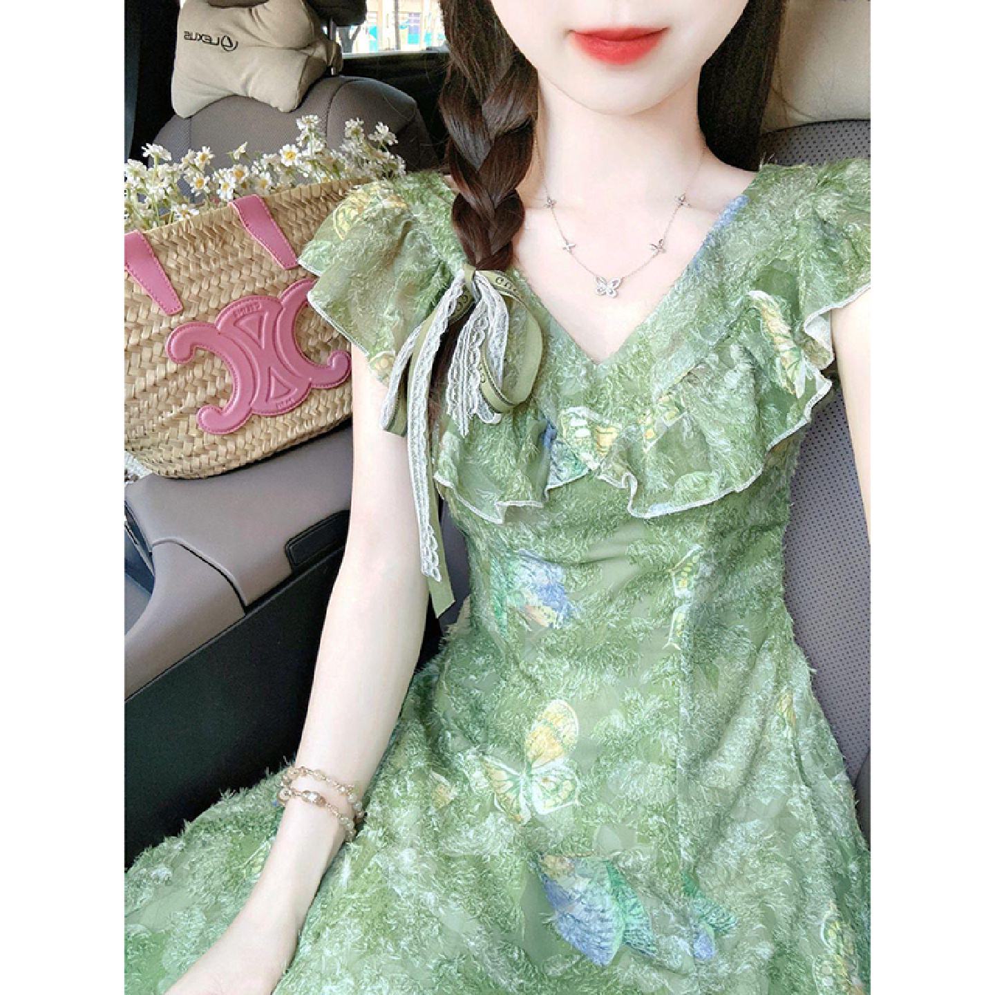法式绿色碎花连衣裙女夏2026新款小个子高级感海边度假雪纺长裙