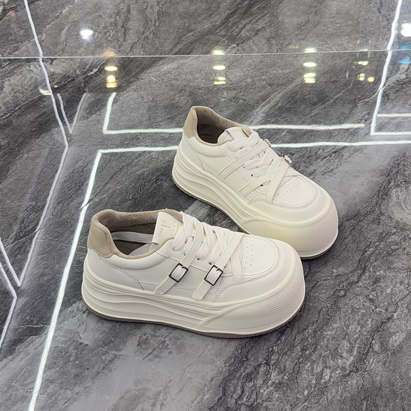 洋气百搭皮带扣厚底休闲板鞋好穿