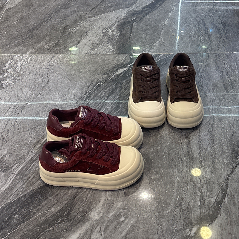 美拉德显脚小百搭不累脚休闲板鞋