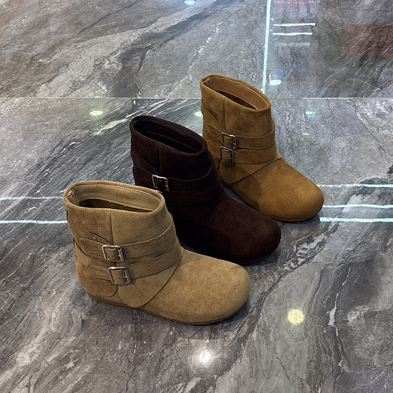 复古好穿轻便软底马丁靴小众圆头