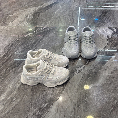 轻便系带好穿运动鞋舒适不累脚