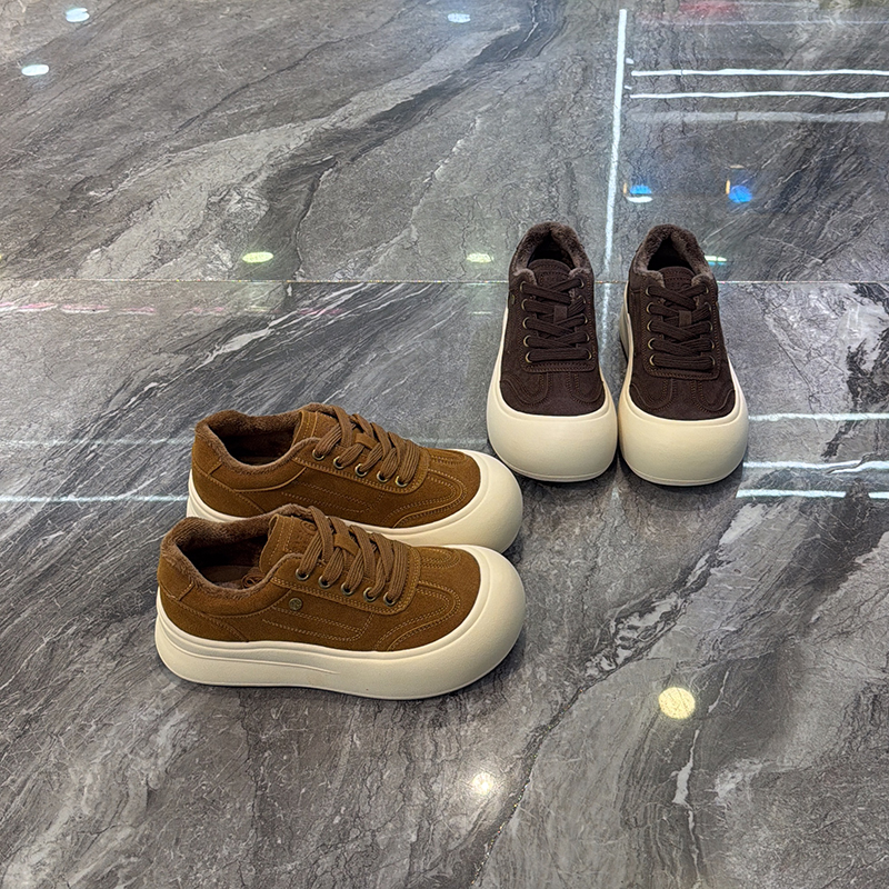 显脚小百搭休闲运动鞋复古板鞋
