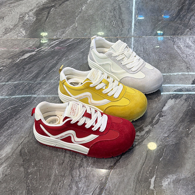 爆款推荐~真皮厚底德训鞋女2026春新款糖果色轻便软底运动阿甘鞋