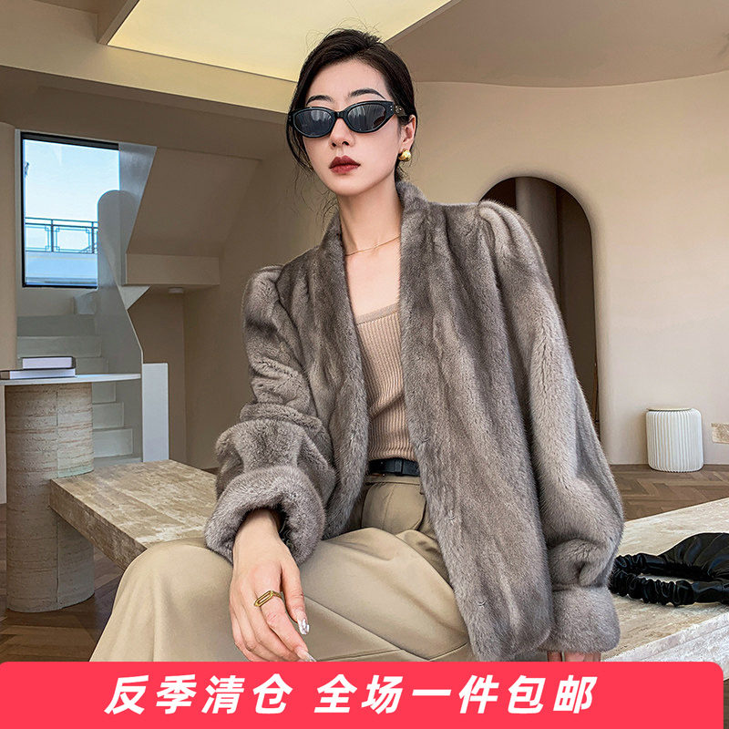 女整短款貂皮大衣哲奴