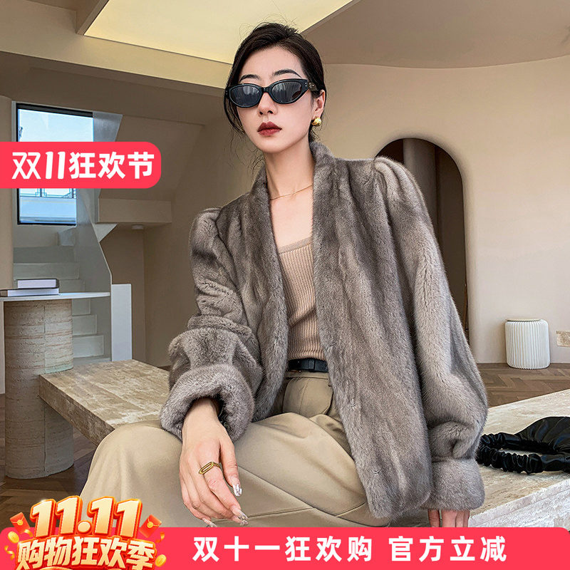 女整短款貂皮大衣哲奴