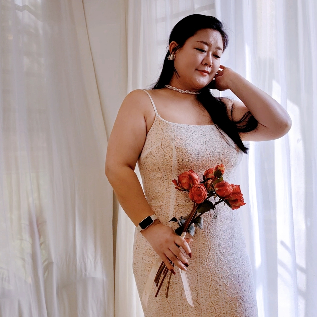 RoseLust性感小白裙吊带包臀蕾丝