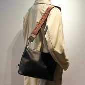 Threebox斜挎包男士 包包超火通勤软皮大包2025新款 潮流ipad单肩包