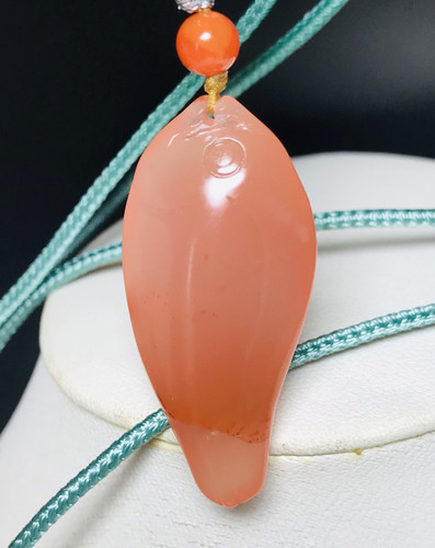 天然正品南红玛瑙粉粉糯糯冰红鱼吊坠36×17×11mm
