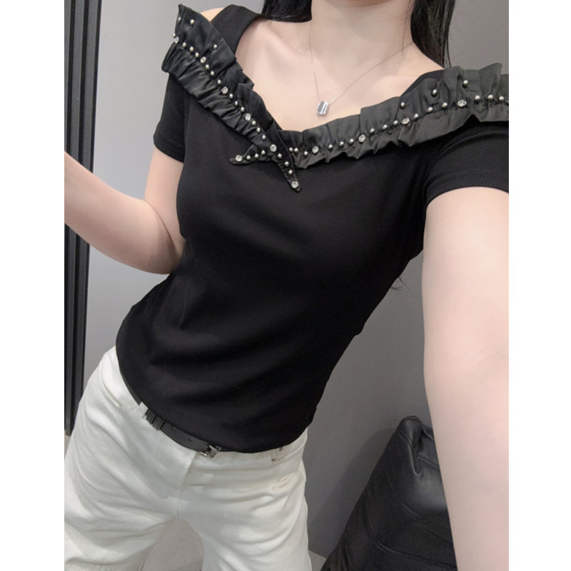 荷叶边一字肩T恤女短袖露锁骨
