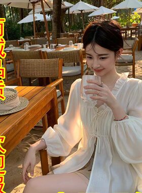 MUKOK法式白色木耳边V领泡泡袖衬衫女春季新款飘逸甜美减龄雪纺衫