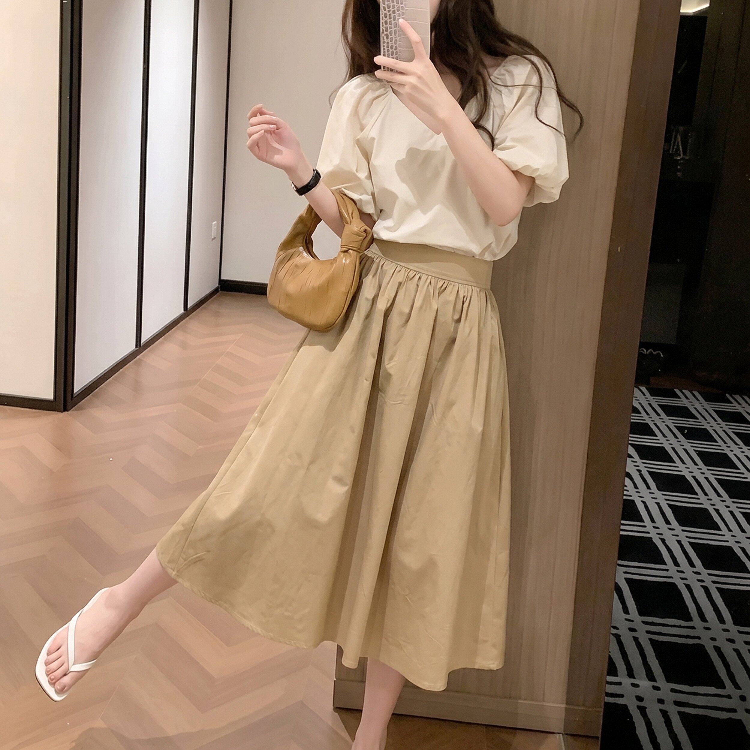 软杏色泡泡袖上衣 + 卡其高腰半身裙套装女夏季温柔风显瘦两件套
