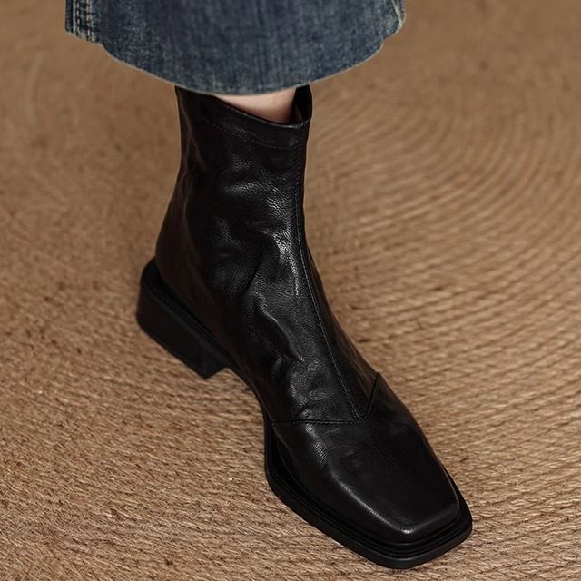 真皮绝美高级感早秋短靴女款2025秋冬新款瘦瘦靴英伦风平底马丁靴,女鞋,时装靴,淘宝优惠券,粉丝福利购,淘宝优惠卷