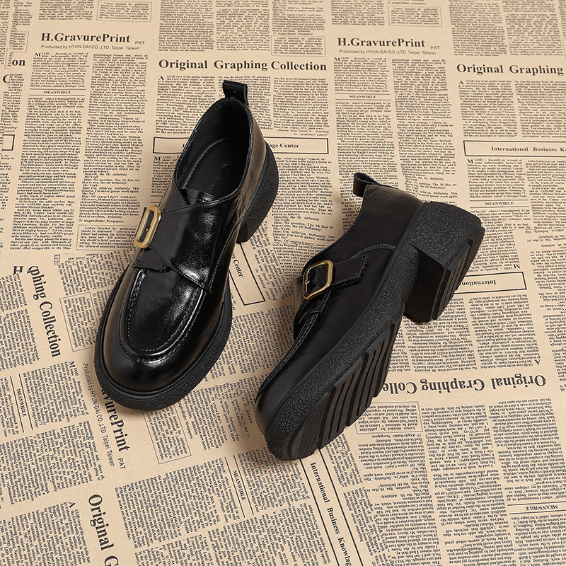 真皮英伦风粗跟厚底乐福鞋女2025秋冬季新款黑色一脚蹬高跟小皮鞋