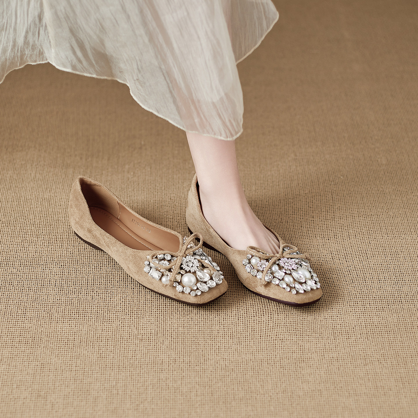 2026春季新款小香风水钻蝴蝶结浅口单鞋女平底一脚蹬不累脚公主鞋,女鞋,浅口单鞋,淘宝优惠券,粉丝福利购,淘宝优惠卷