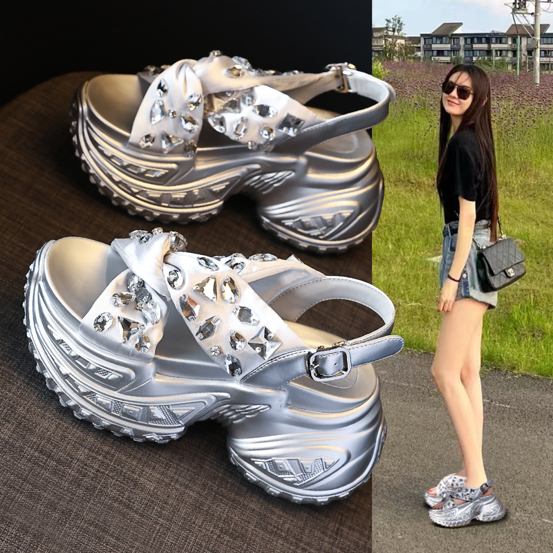 厚底增高8cm凉鞋女2025年夏季新款时尚韩版小个子松糕沙滩鞋百搭