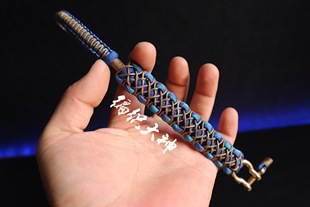 2021,7,27新品情侣礼物伞绳手环逆鳞钥匙扣材料