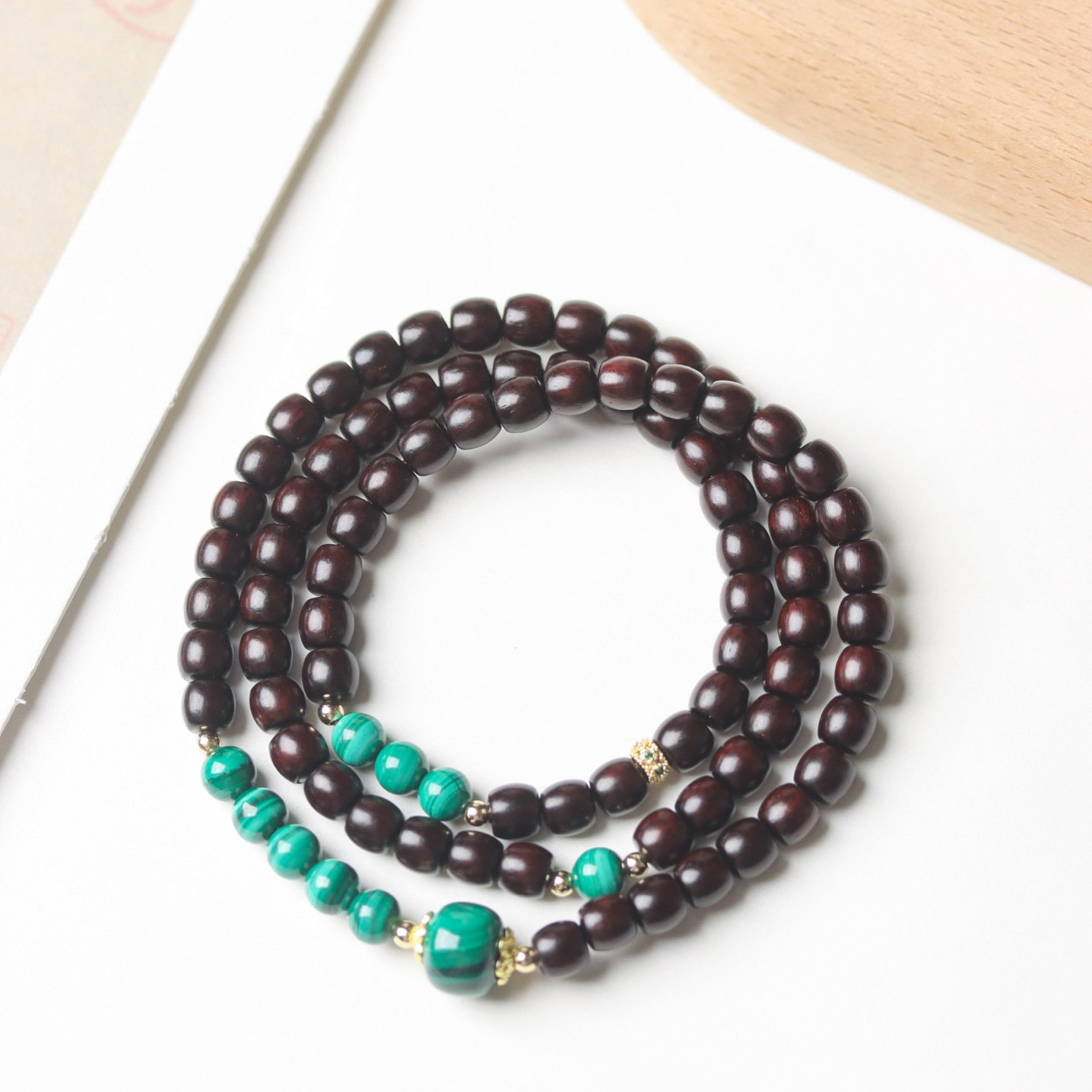 印度小叶紫檀老料玻璃底男女款木艺5x6直切珠孔雀石材质细腻檀木