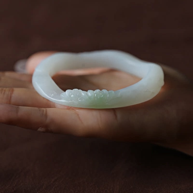 【盛世青莲】天然和田玉青海翠精雕荷花手镯一枚57.5MM