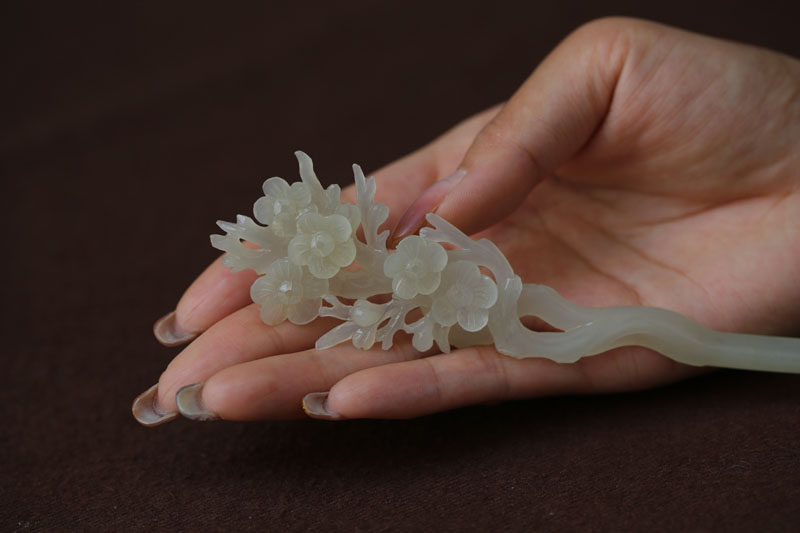 【梅花妆】天然和田玉白玉精雕梅花簪一枚【精品】