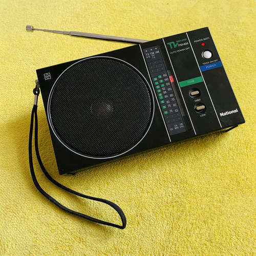 松下RF-U60 经典款收音机 正常使用痕迹 单机一台 功能正常 好玩