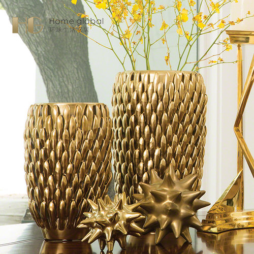 软装设计银色客厅插花瓶