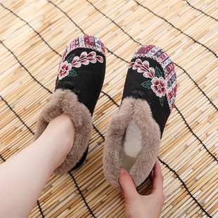 加绒老北京绣花鞋秋冬款保暖女棉鞋民族风外穿汉服舞蹈鞋软底防滑