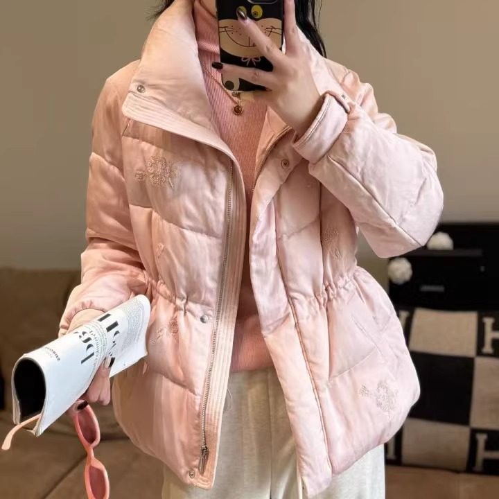 2025初冬新款小香风刺绣收腰羽绒服女时尚气质名媛洋气立领外套女