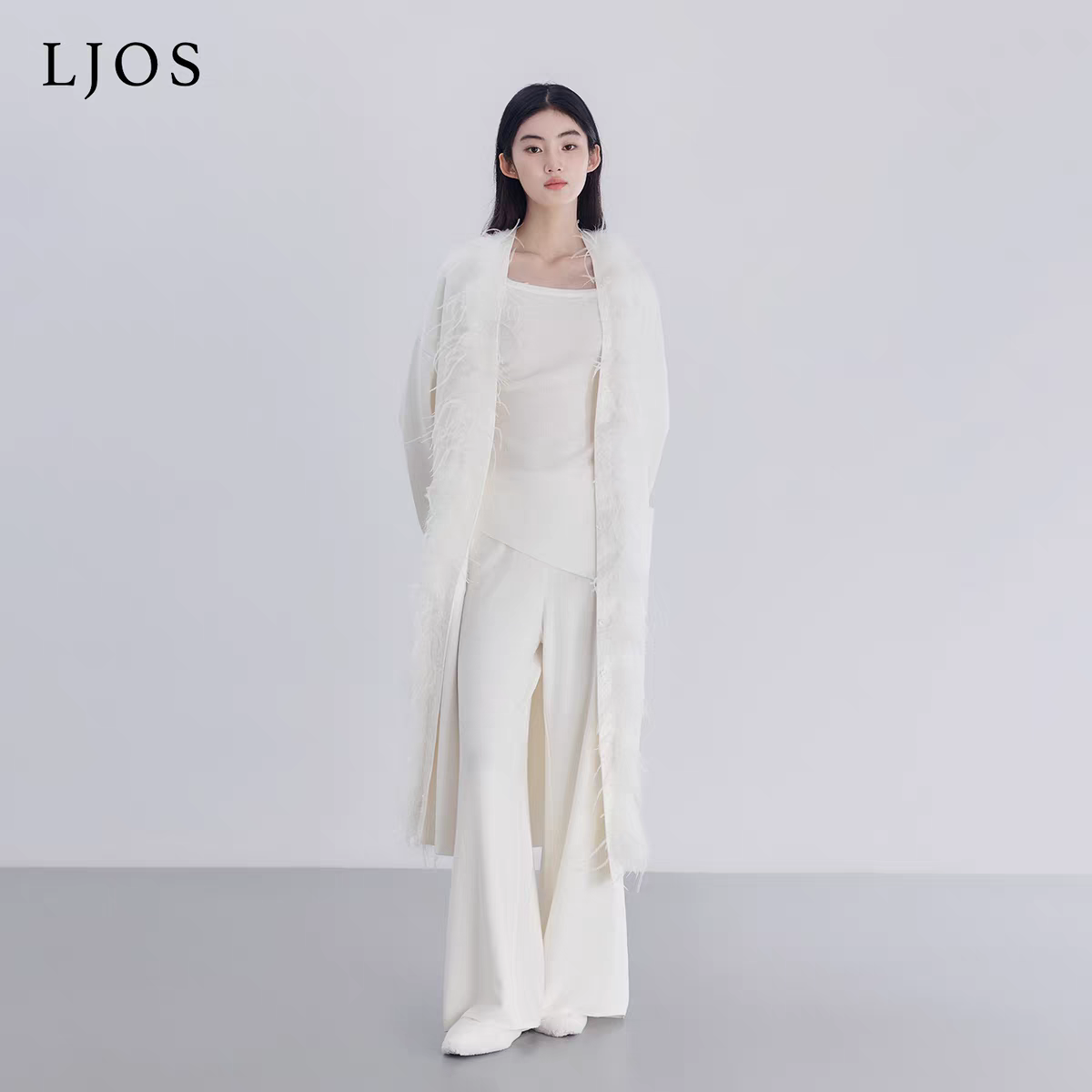 LJOS | 重工鸵鸟毛钉珠装饰高克重羊毛开衫2025冬白色长外套简约