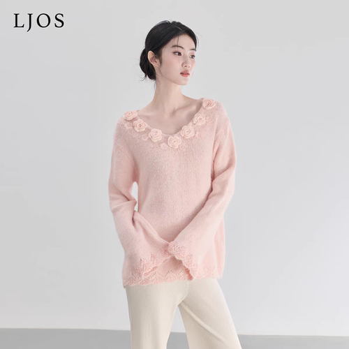 LJOS | 嫩粉色手工花朵串珠针织衫2025冬V领粉色毛衣宽松优雅知性