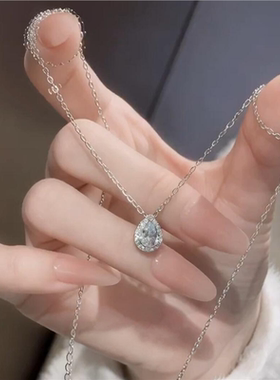 蓝色水滴项链女配饰2026新款颈链