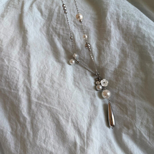 冷淡风花朵仿珍珠水滴项链女2025新款新中式长款流苏气质锁骨链配