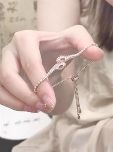 粉色灵蛇手链女2025新款爆款轻奢小众精致高级手镯转运暴富手饰品