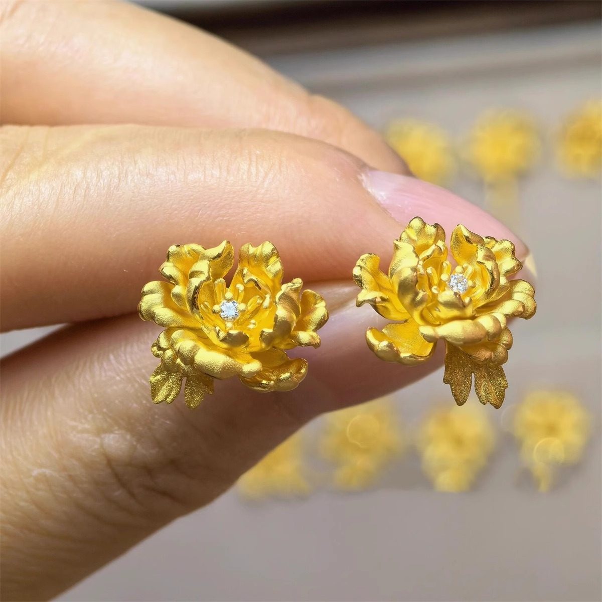 S925纯银黄金色牡丹花耳钉女轻奢小众耳环2025新款爆款高级感耳饰,饰品/流行首饰/时尚饰品新,耳钉,淘宝优惠券,粉丝福利购,淘宝优惠卷