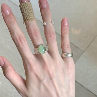 复古气质仿玉髓宽边仿珍珠戒指女小众设计国风叠戴轻奢高级感指环