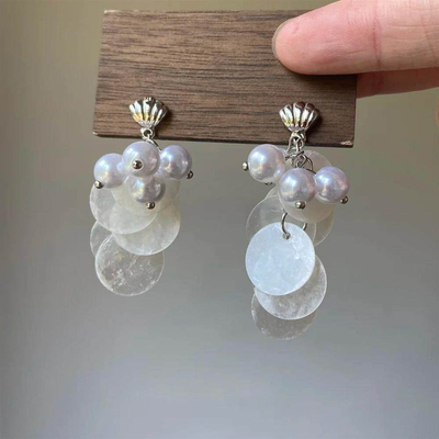 白色仿珍珠贝壳圆片流苏耳环百搭