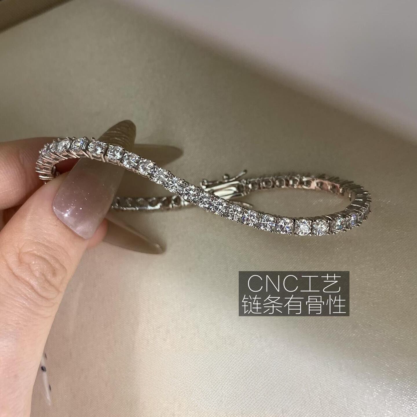 银色爆闪仿满钻网球手链女生轻奢小众精致高级感叠戴重工百搭手饰
