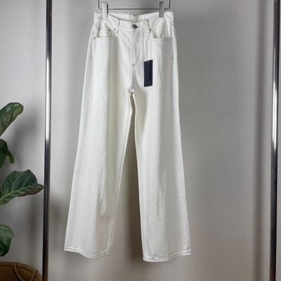高腰简约显瘦直筒牛仔白裤宽松感