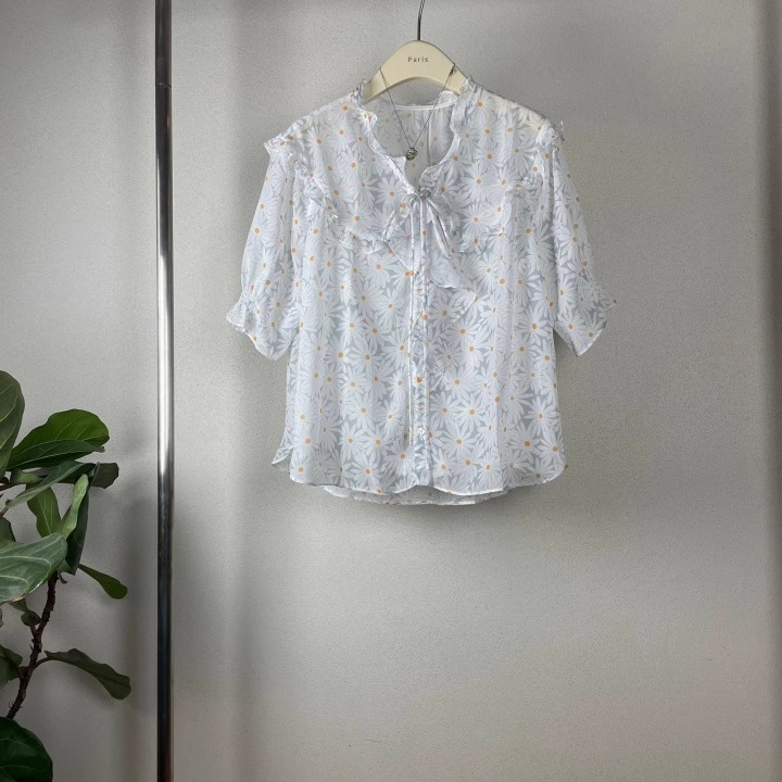 韩系设计师款25夏印花雪纺衬衫小衫木耳花边两件套显瘦减龄上衣