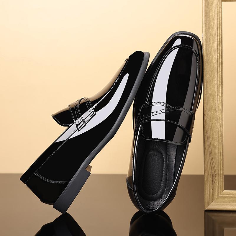 男士亮面漆皮商务正装皮鞋套脚真皮尖头男鞋潮流一脚蹬结婚鞋牛皮