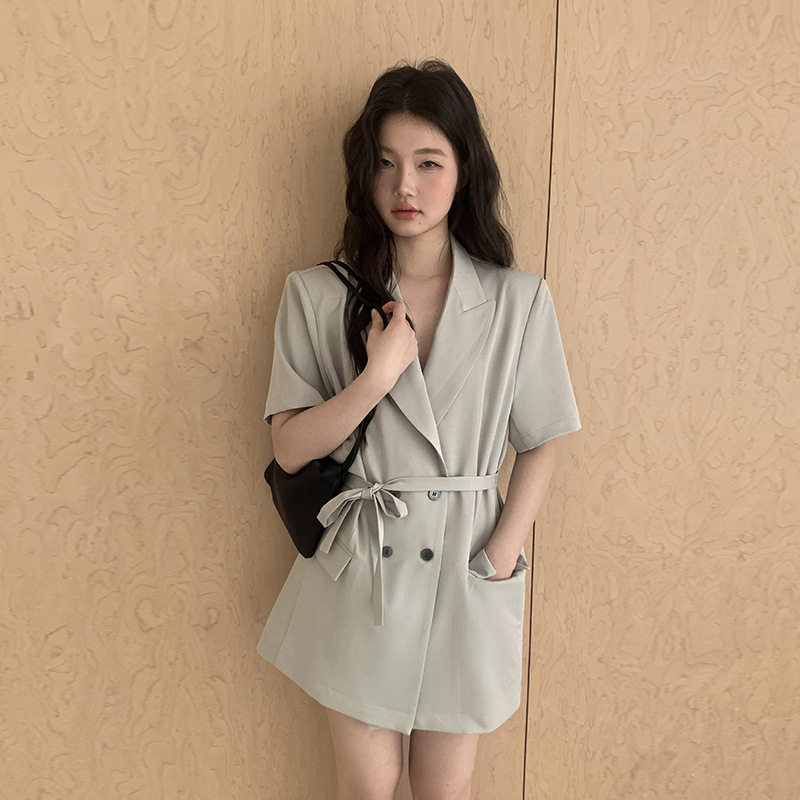 MOXI 春夏季2026新款通勤高级感西服显瘦小众休闲短袖西装外套女