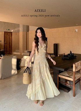 爱西里2026年春季法式荷叶边v领晕染花飘逸雪纺气质轻奢连衣裙女